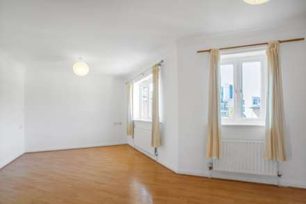Prince Edward Road, Hackney Wick, E9, Image 2