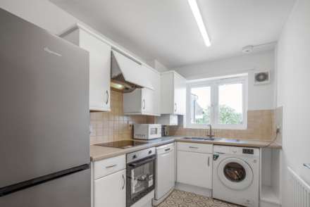 Prince Edward Road, Hackney Wick, E9, Image 3