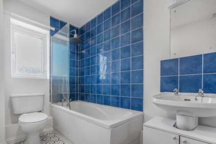 Prince Edward Road, Hackney Wick, E9, Image 8