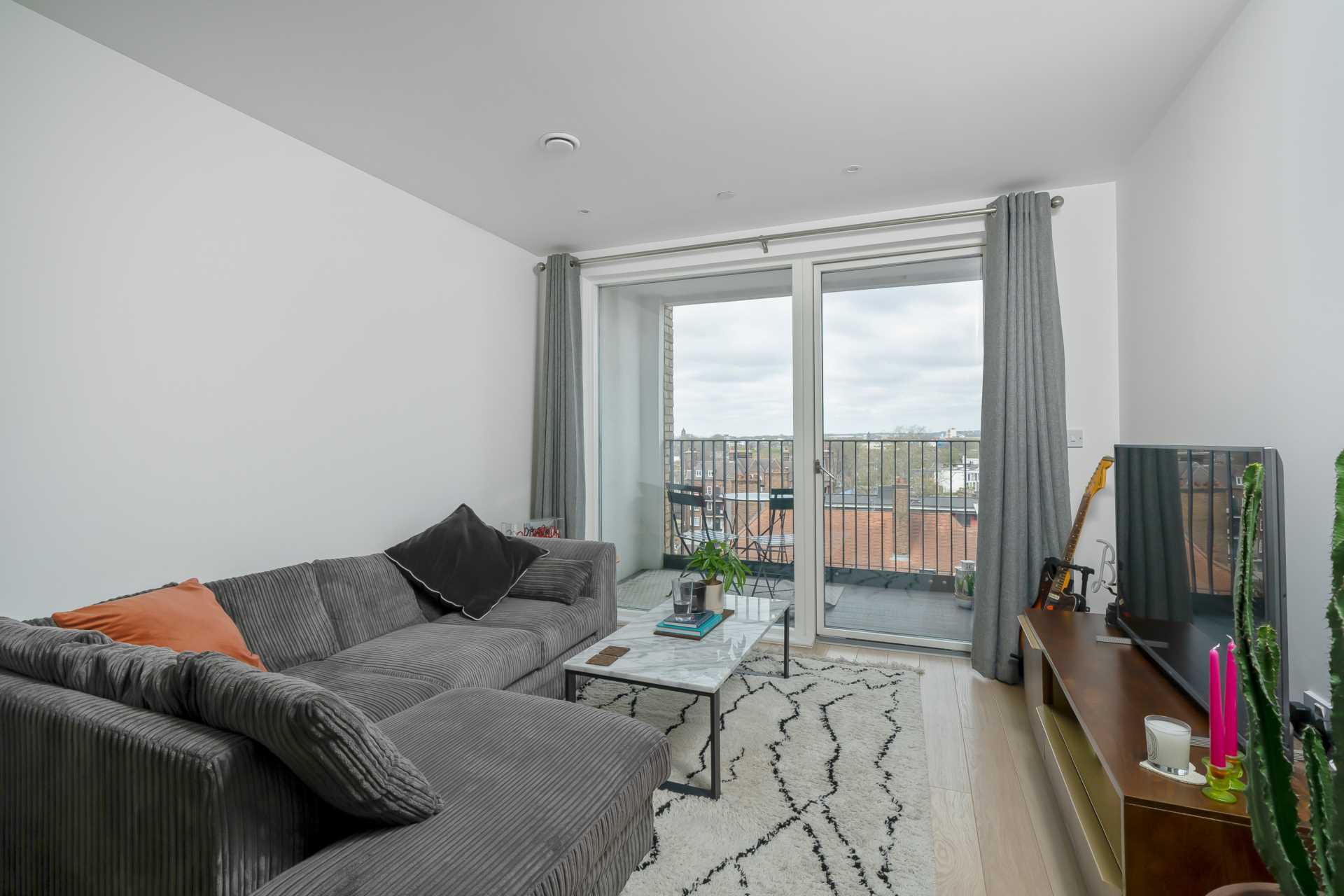Atkins Square, Hackney, Image 2