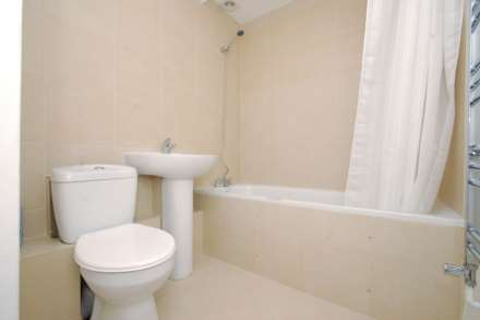 Monteagle Way, Clapton, E5, Image 6