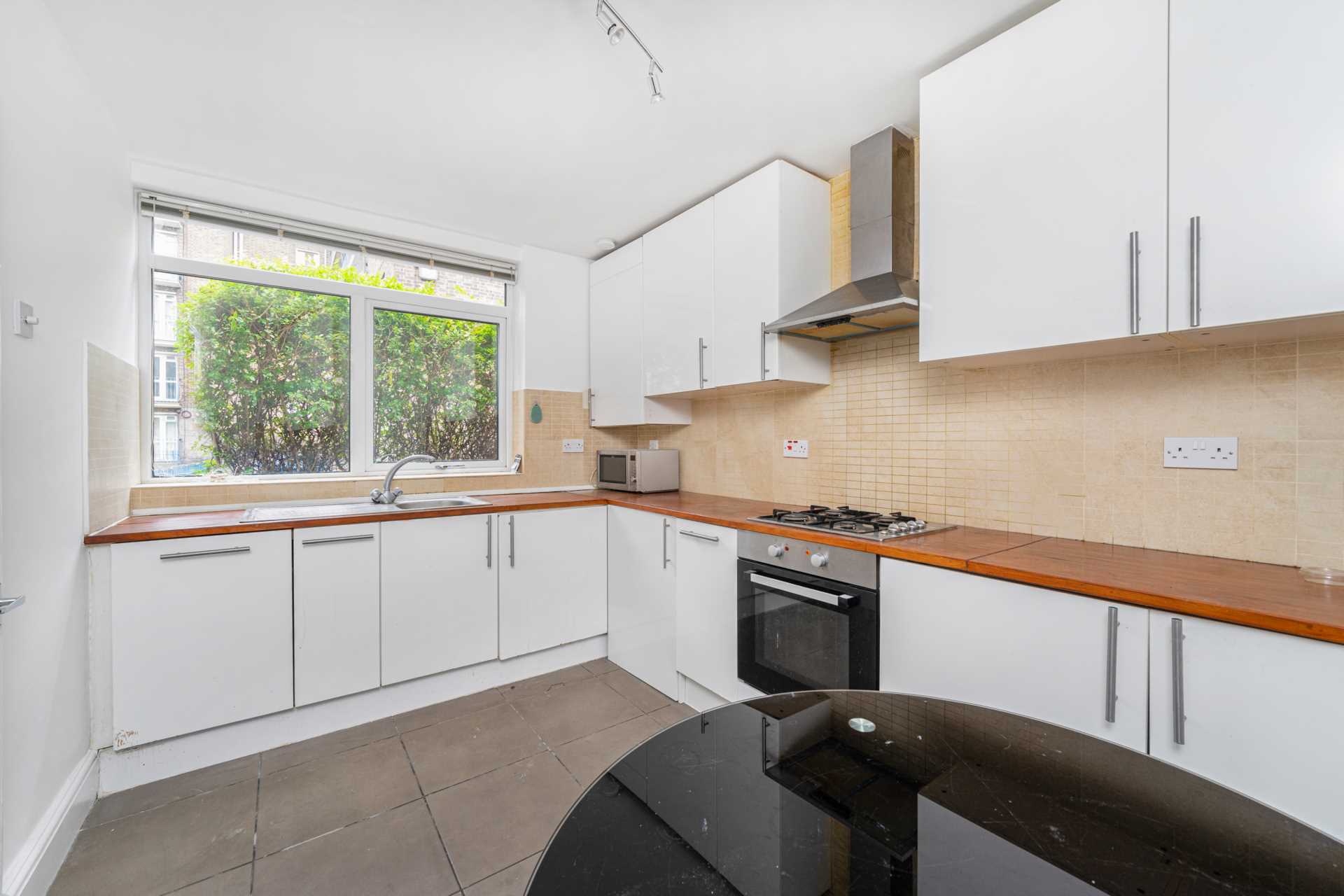 Poole Road, N1, Image 2