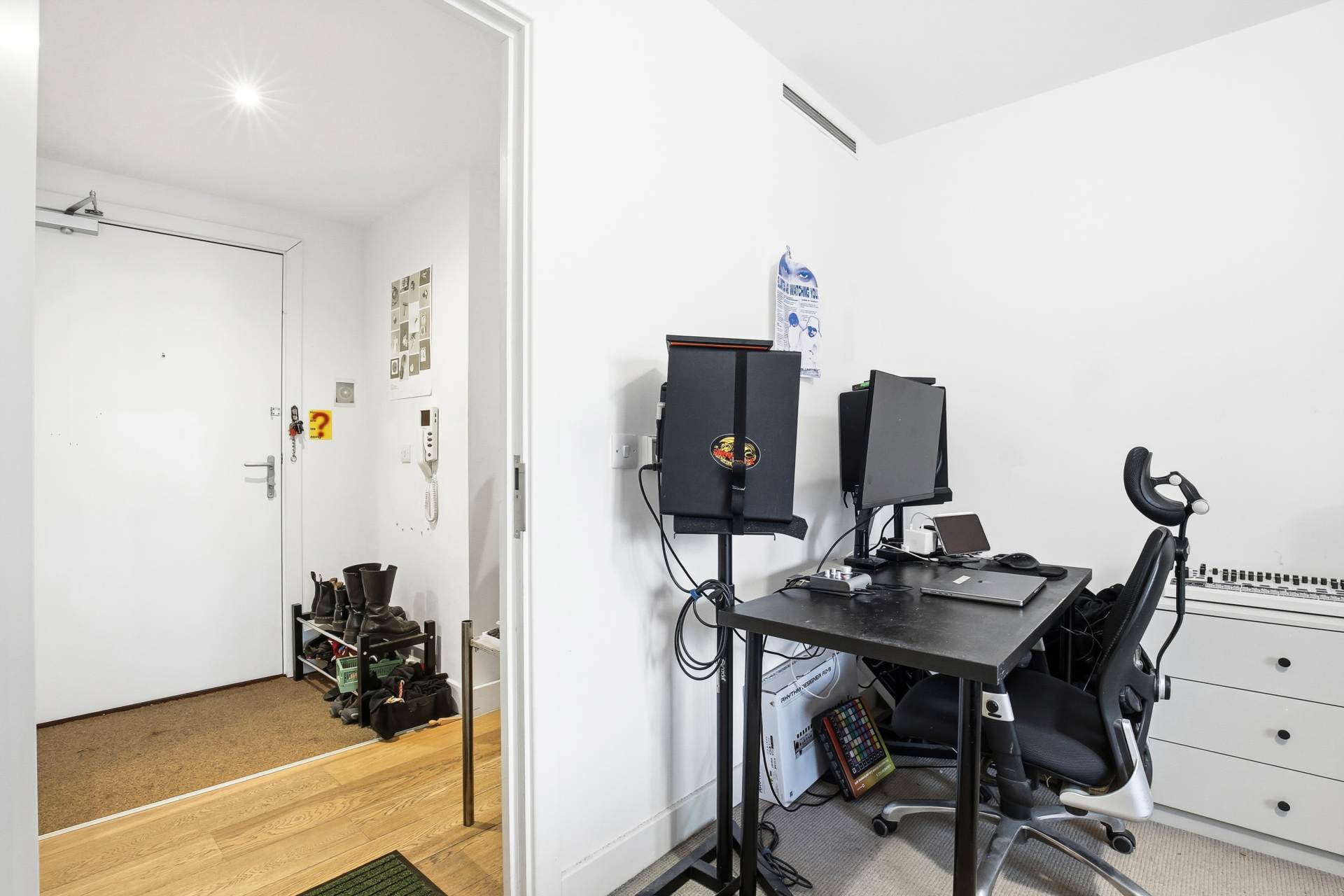 Mint Street, Bethnal Green E2, Image 10