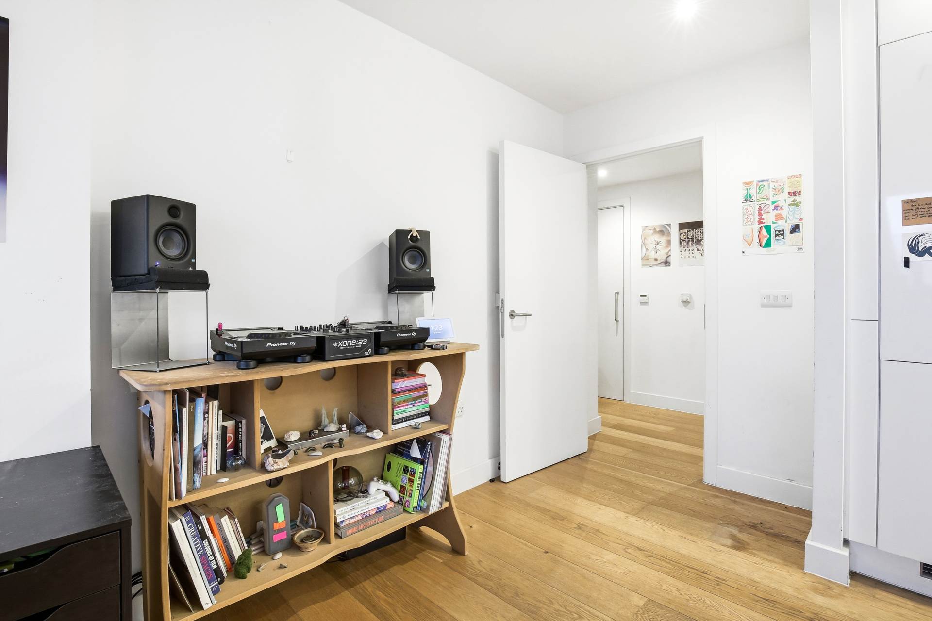 Mint Street, Bethnal Green E2, Image 14