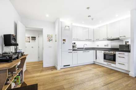 Mint Street, Bethnal Green E2, Image 3