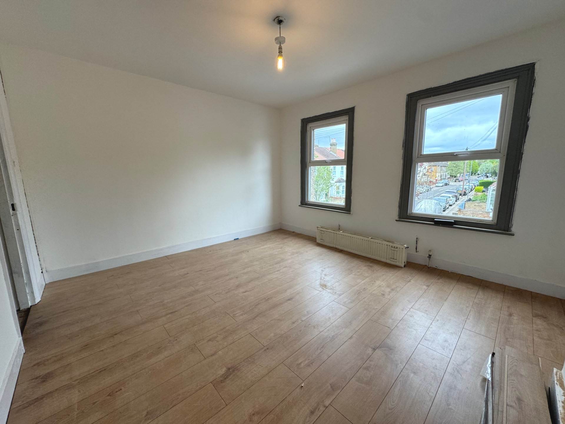 Railway Road, Waltham Cross, Image 14