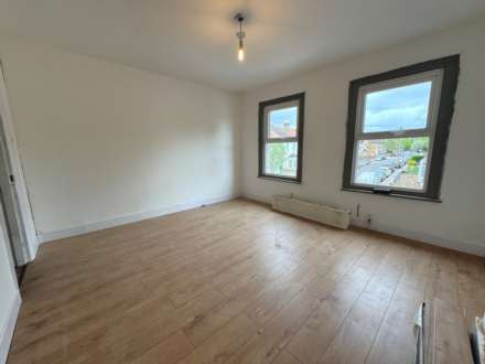 Railway Road, Waltham Cross, Image 14