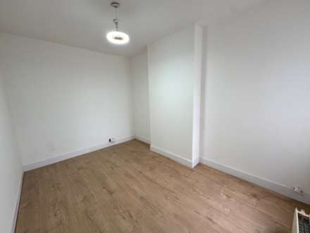 Railway Road, Waltham Cross, Image 15