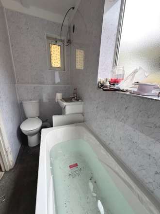 Railway Road, Waltham Cross, Image 16