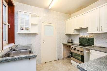 Railway Road, Waltham Cross, Image 3