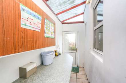 Railway Road, Waltham Cross, Image 4