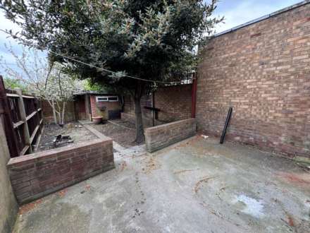 Railway Road, Waltham Cross, Image 5