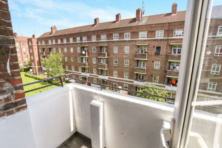 Retreat Place, Cressett House, Hackney, E9, Image 10