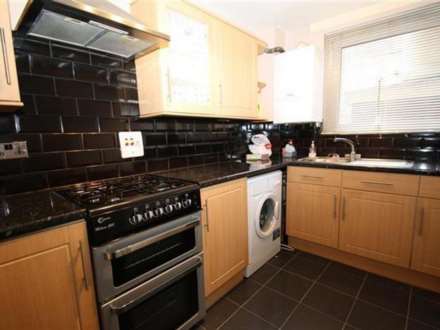 Evering Road, Stoke Newington, Image 2