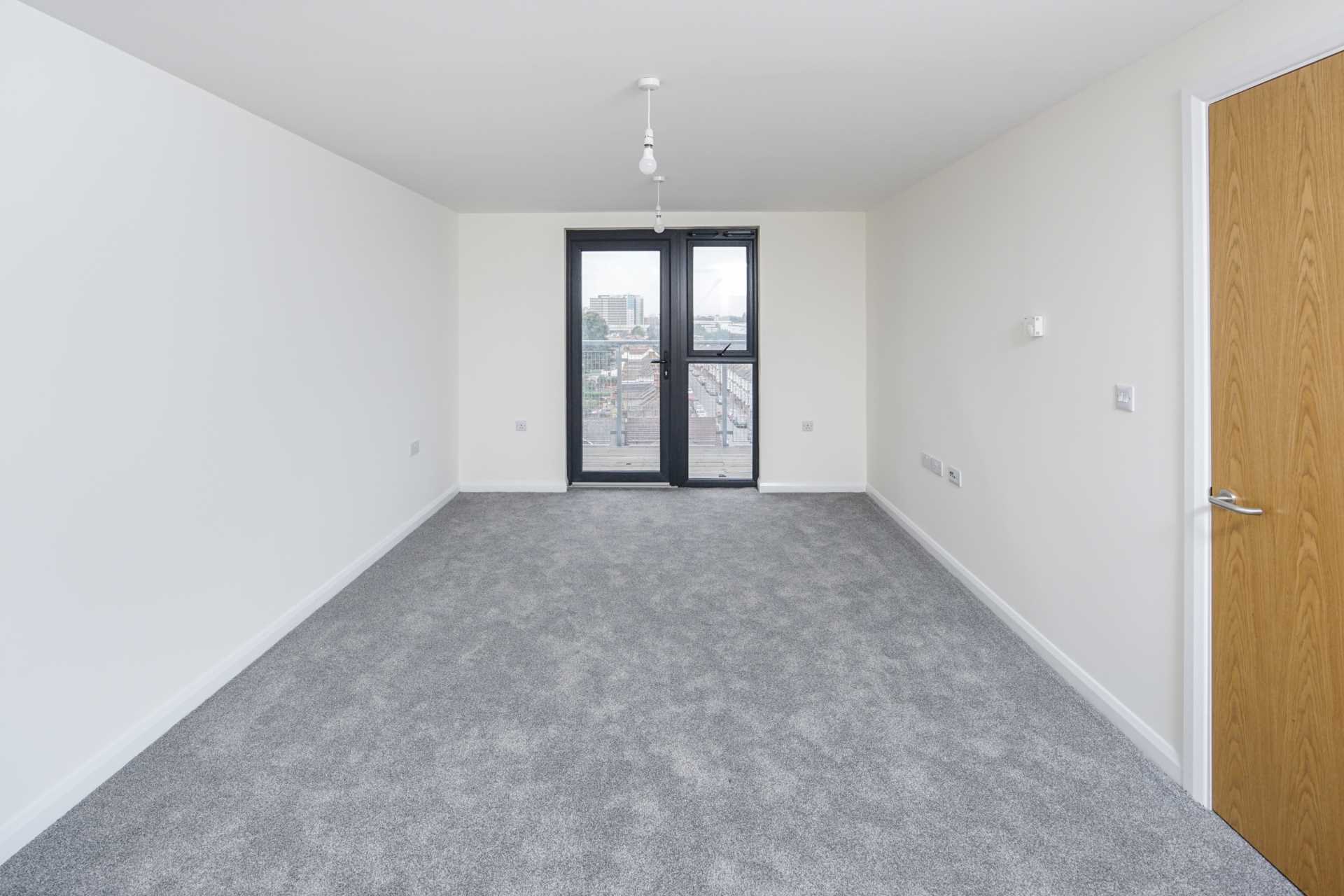 High Road, Ilford, Image 6