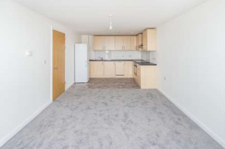 High Road, Ilford, Image 2