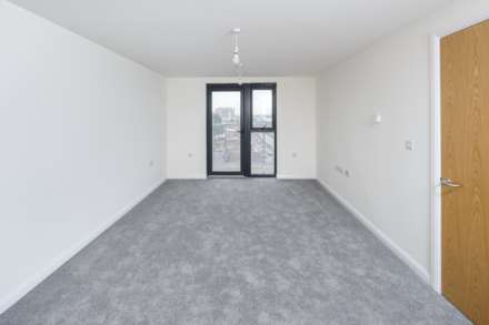 High Road, Ilford, Image 6