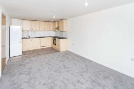 High Road, Ilford, Image 9