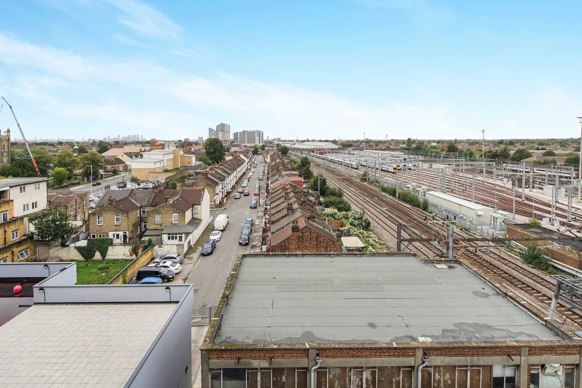 High Road, Ilford, Image 14