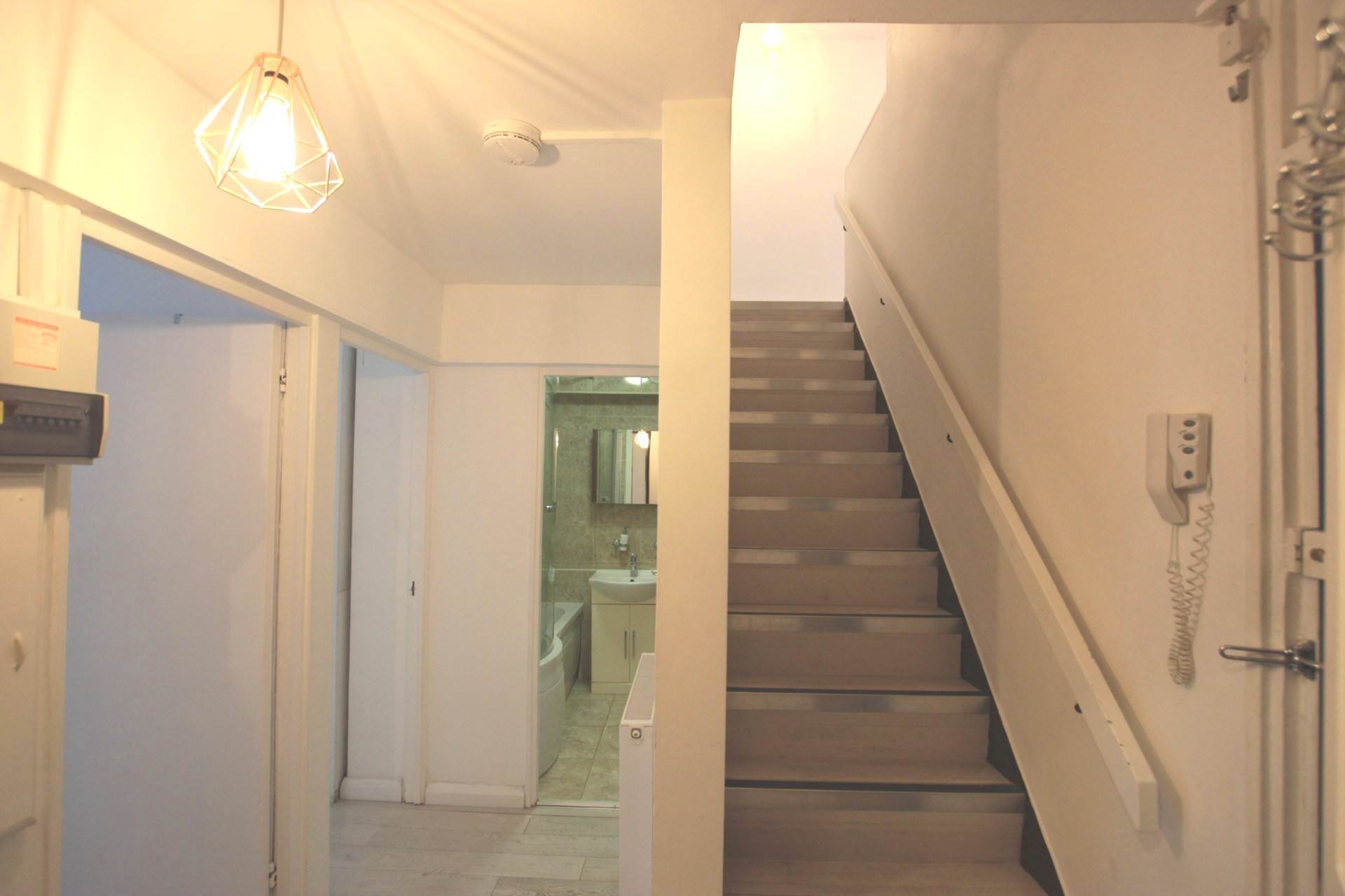 Mead Place, Hackney, Image 9