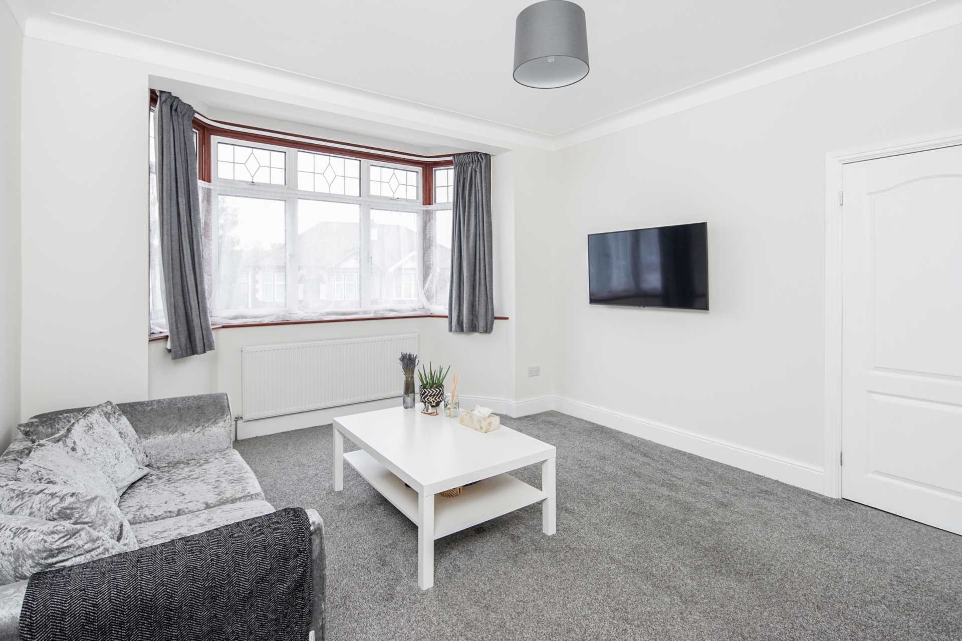 Horns Road, Barkingside, Image 2
