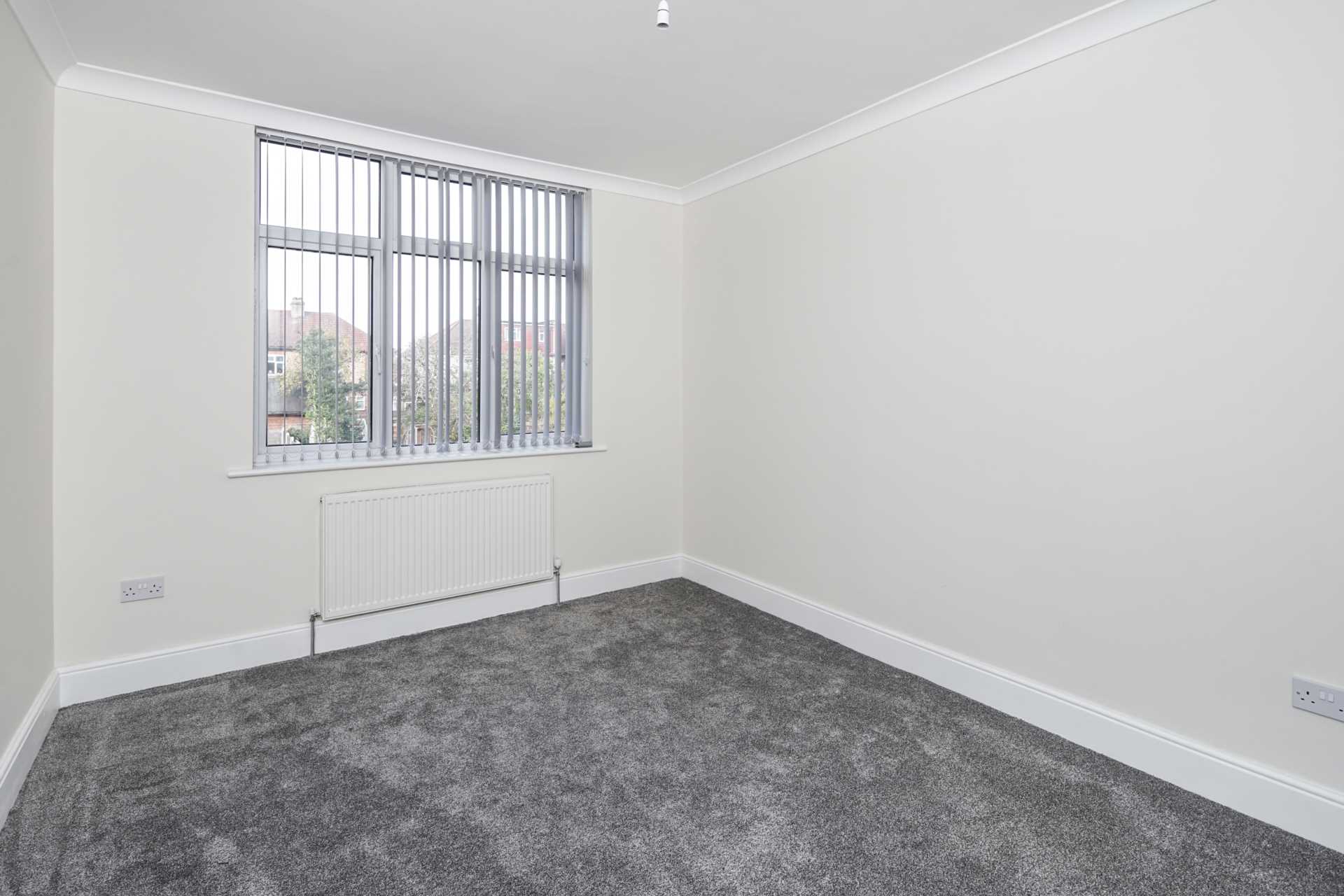 Horns Road, Barkingside, Image 8