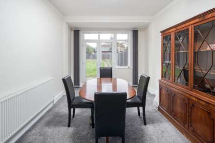Horns Road, Barkingside, Image 12