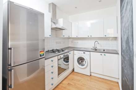 Clapton Square, Clapton, Image 3