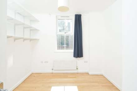 Clapton Square, Clapton, Image 5