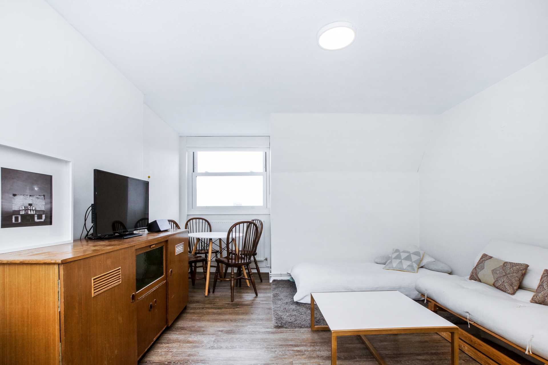 Homerton High Street, Hackney, Image 11