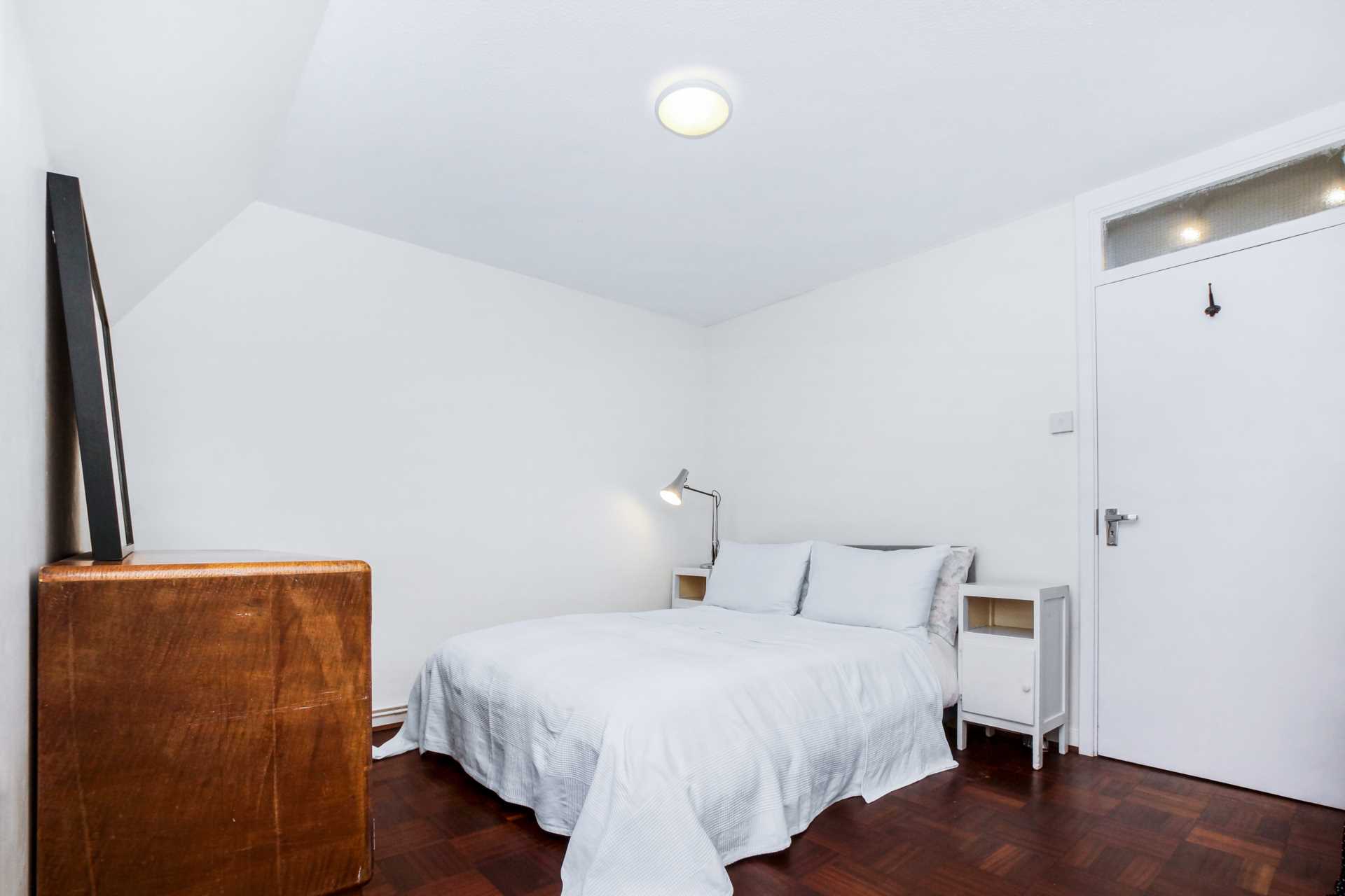 Homerton High Street, Hackney, Image 4