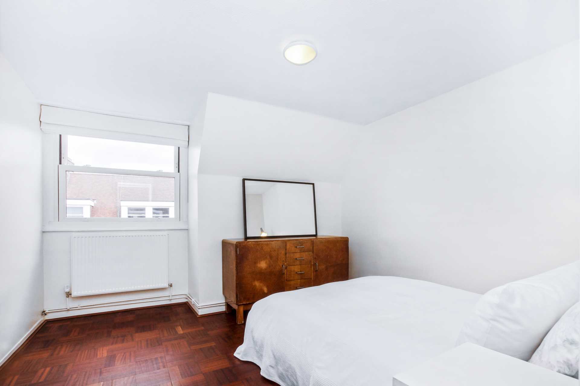 Homerton High Street, Hackney, Image 8