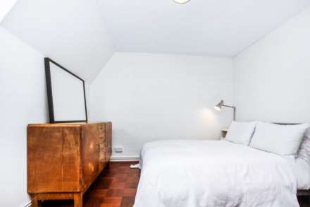 Homerton High Street, Hackney, Image 12