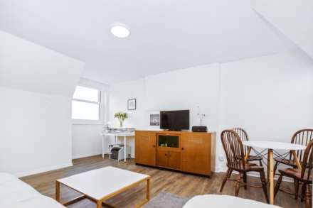 Homerton High Street, Hackney, Image 7