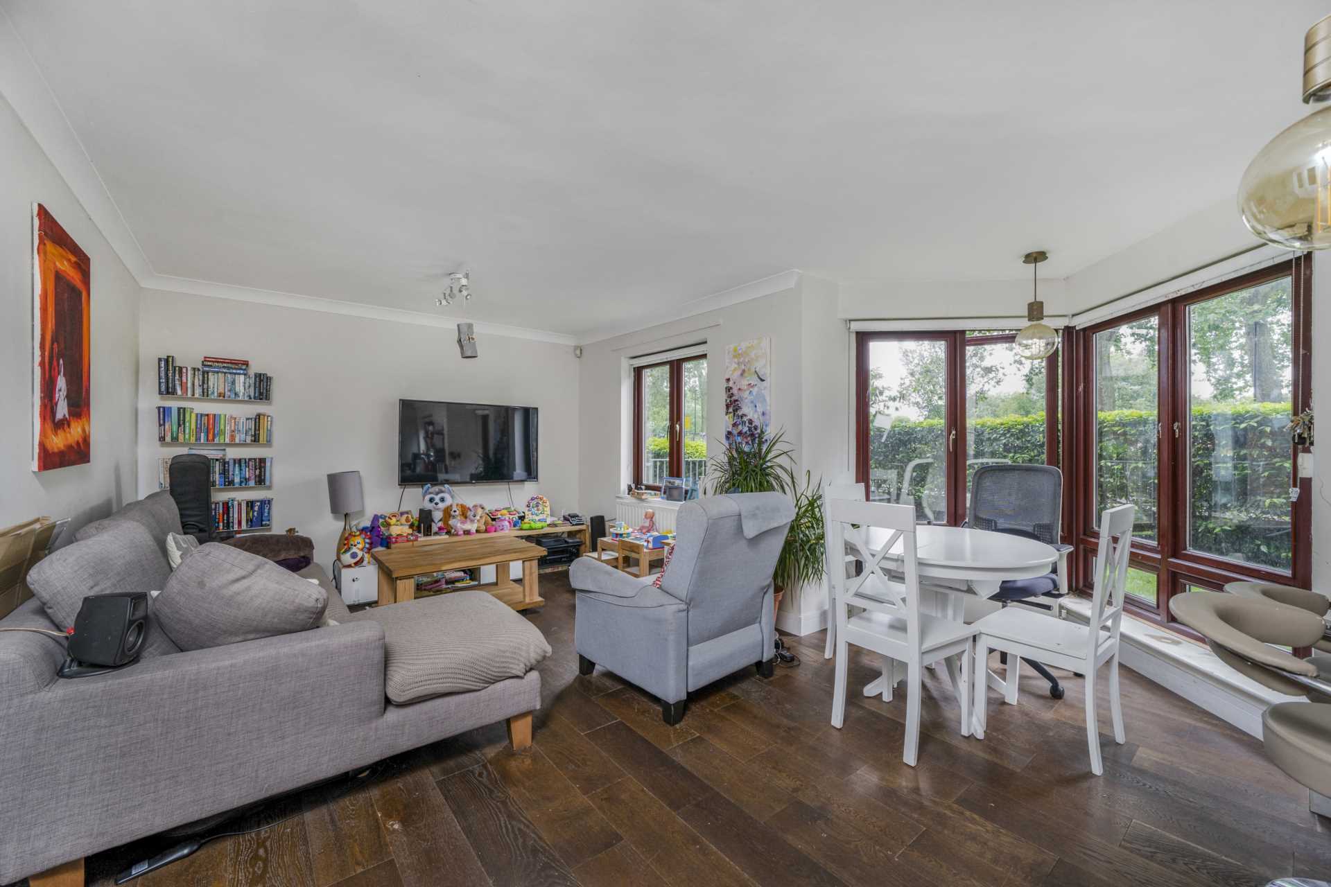 Midhurst Way, Clapton, Image 3