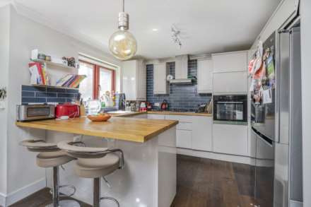 Midhurst Way, Clapton, Image 2