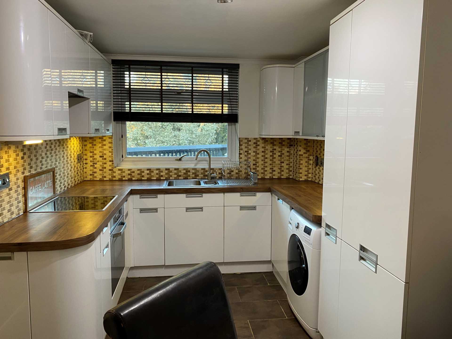 Rainhill Way, Bow, Image 12
