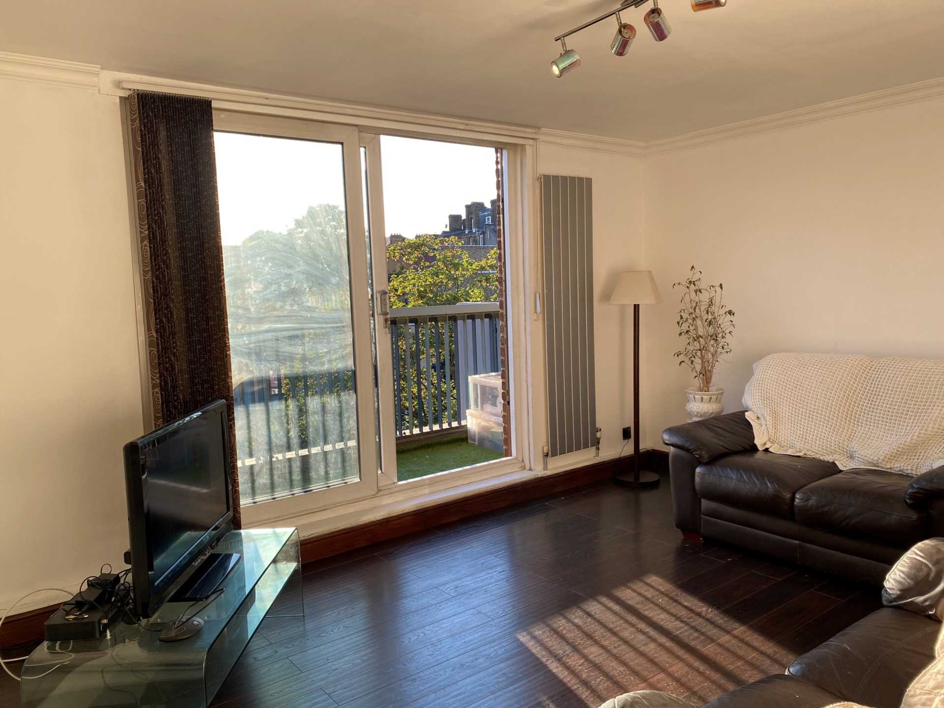 Rainhill Way, Bow, Image 4