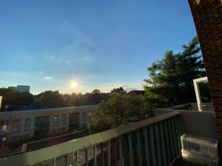 Rainhill Way, Bow, Image 6