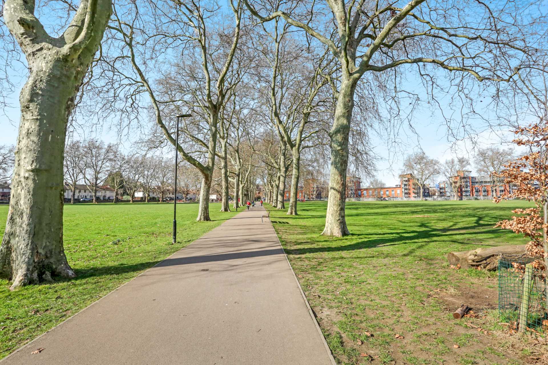 Oulton Close, Clapton, Image 11