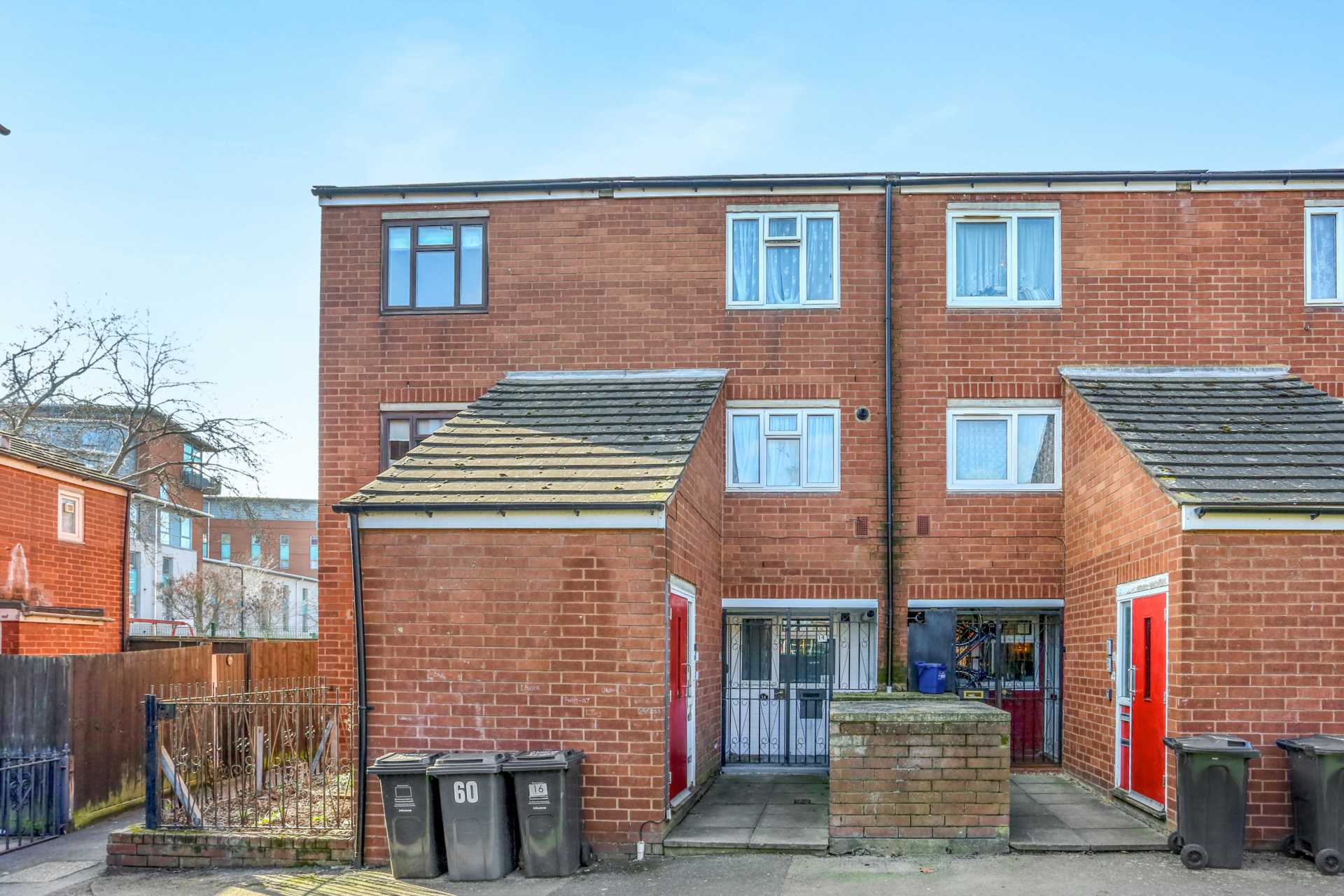 Oulton Close, Clapton, Image 18