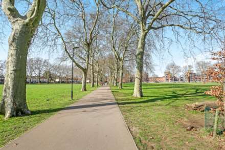 Oulton Close, Clapton, Image 11