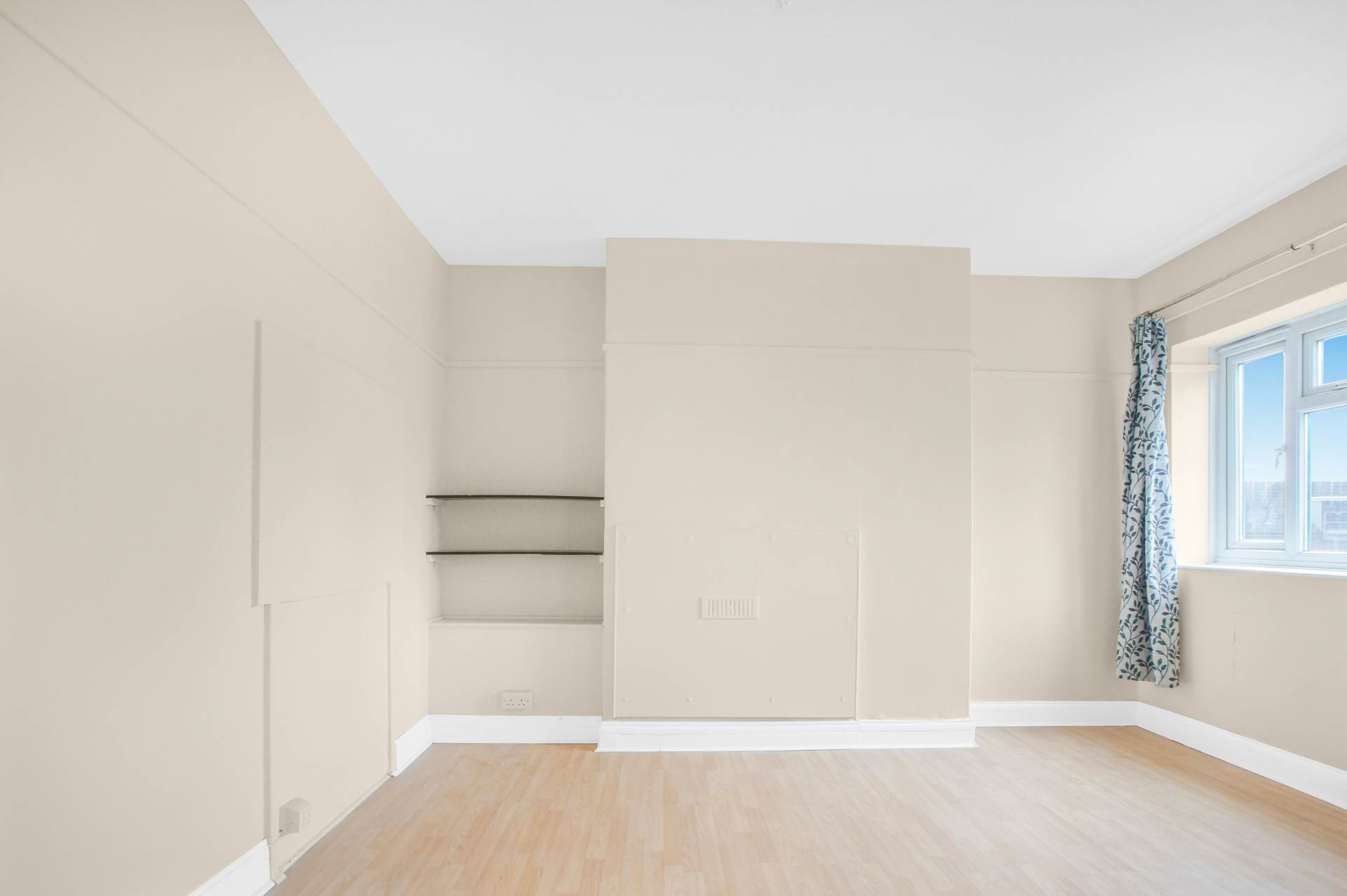 Woolridge Way, London, Image 17