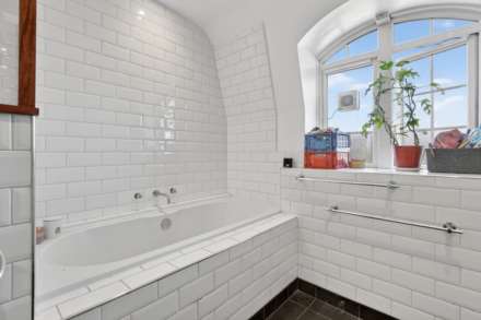 Shore Place, London, Image 11