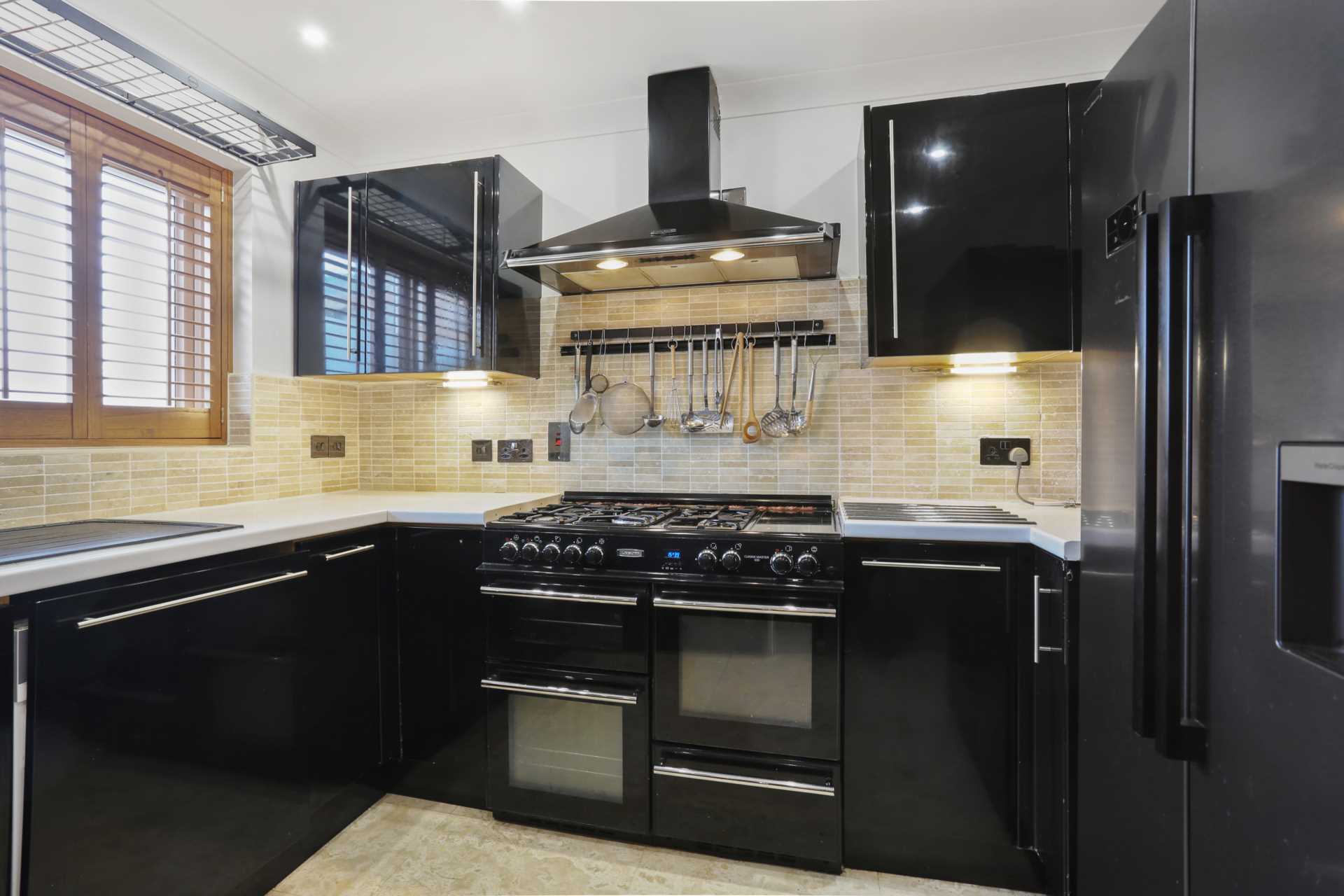Mallory Close, London, Image 11