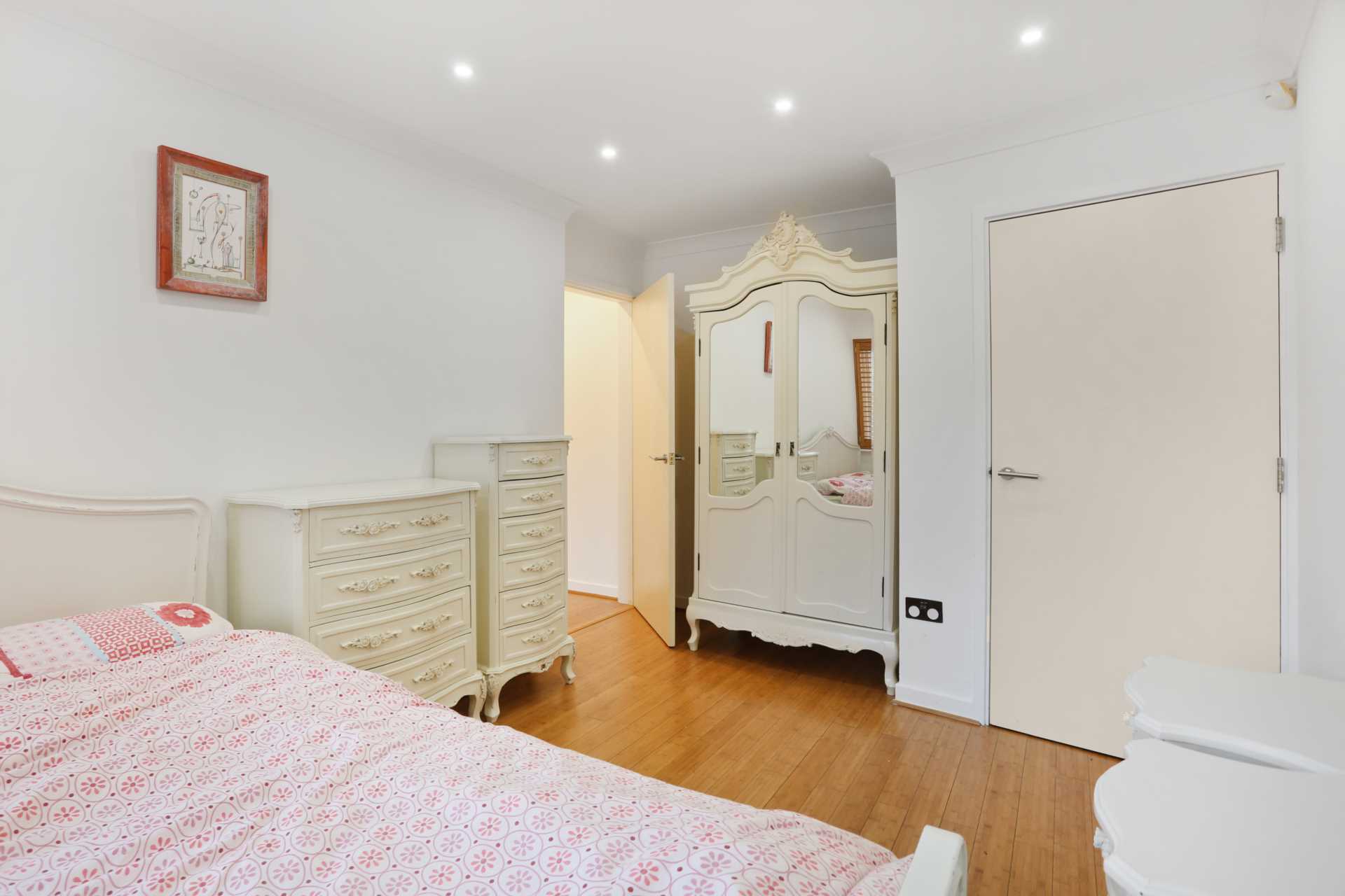 Mallory Close, London, Image 14