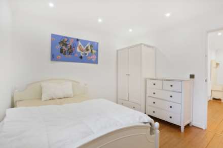 Mallory Close, London, Image 6