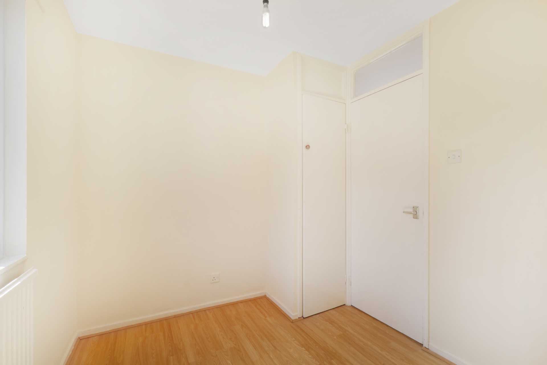 Rochemont Walk, London, Image 15