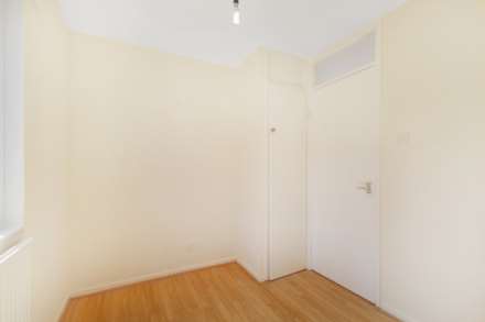 Rochemont Walk, London, Image 15