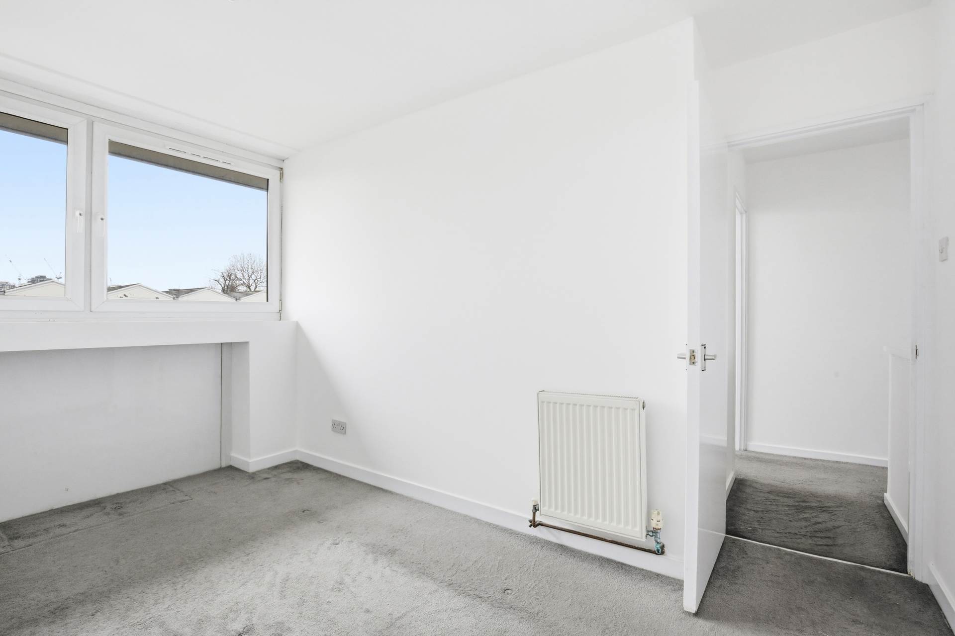 Tottenham Road, London, Image 6